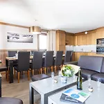 Appart hôtel Des Neiges Hermine 4*