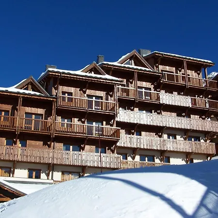 Des Neiges Hermine Aparthotel 4*