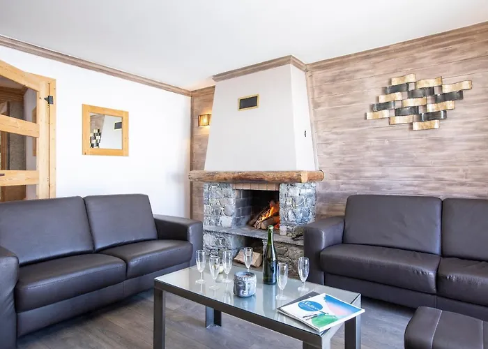 Des Neiges Hermine Aparthotel 4*