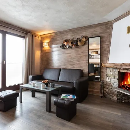 Ξενοδοχείο με διαμερίσματα Des Neiges Hermine 4*