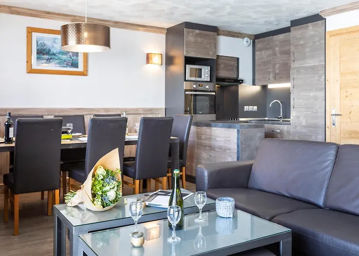 Des Neiges Hermine Aparthotel 4*